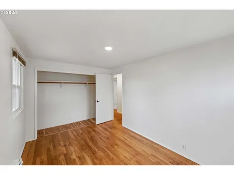 437 Simpson Avenue North Bend OR 97459