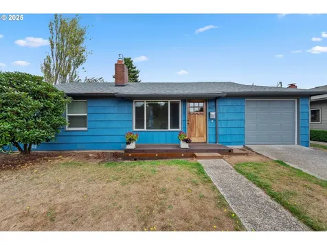 437 Simpson Avenue North Bend OR 97459