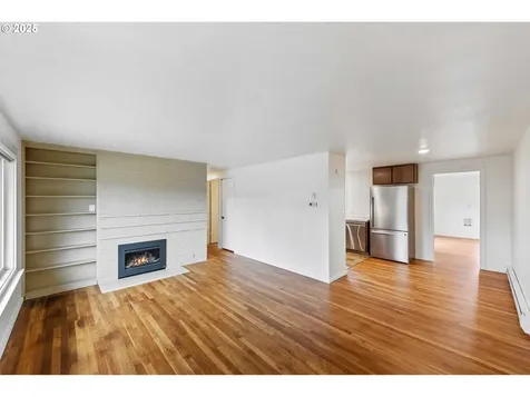 437 Simpson Avenue North Bend OR 97459