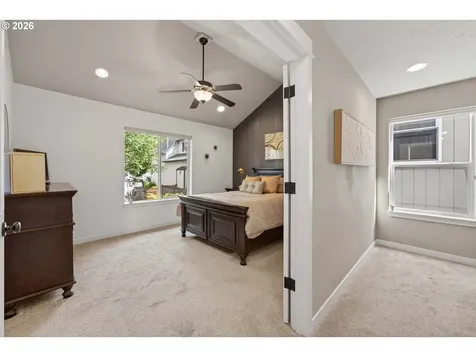 8962 SW 75th Place Portland OR 97223