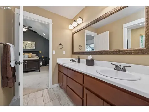 8962 SW 75th Place Portland OR 97223
