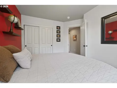 8962 SW 75th Place Portland OR 97223