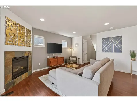 8962 SW 75th Place Portland OR 97223