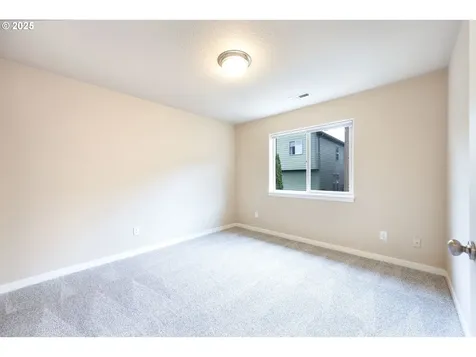 3614 NW 121st Circle Vancouver WA 98685