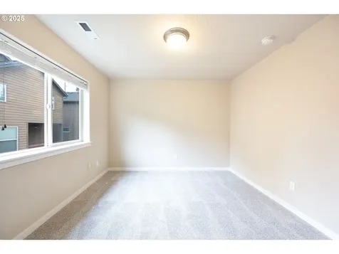 3614 NW 121st Circle Vancouver WA 98685