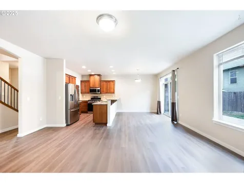 3614 NW 121st Circle Vancouver WA 98685