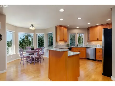 2212 NW Pinnacle Drive Portland OR 97229