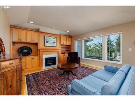 2212 NW Pinnacle Drive Portland OR 97229