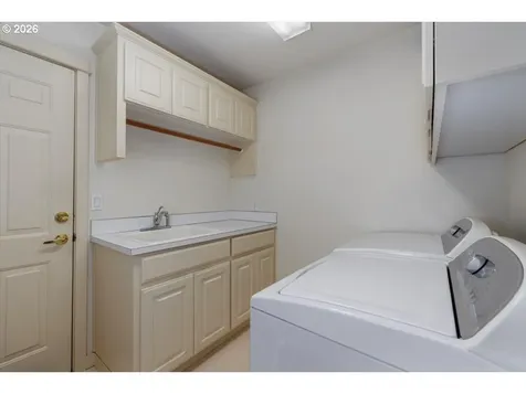 2212 NW Pinnacle Drive Portland OR 97229