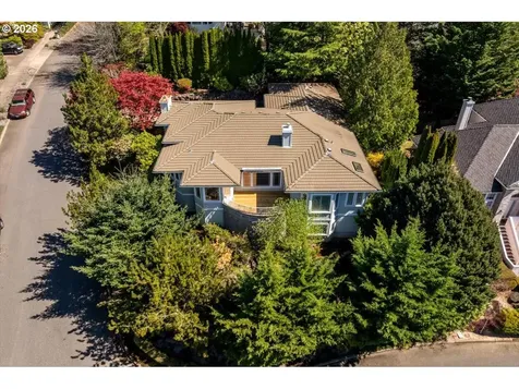 2212 NW Pinnacle Drive Portland OR 97229