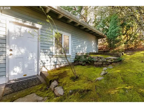 2212 NW Pinnacle Drive Portland OR 97229
