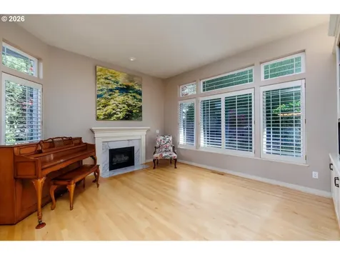 2212 NW Pinnacle Drive Portland OR 97229