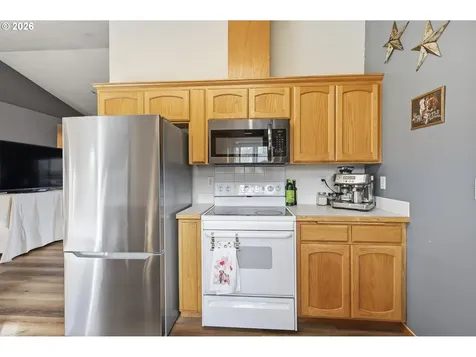 961 Bush Lane Creswell OR 97426
