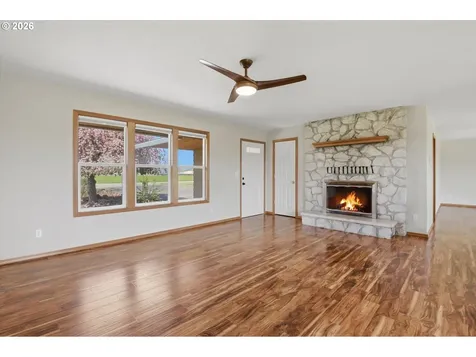 1270 NE Blossom Drive Mcminnville OR 97128