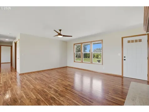 1270 NE Blossom Drive Mcminnville OR 97128