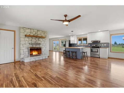 1270 NE Blossom Drive Mcminnville OR 97128