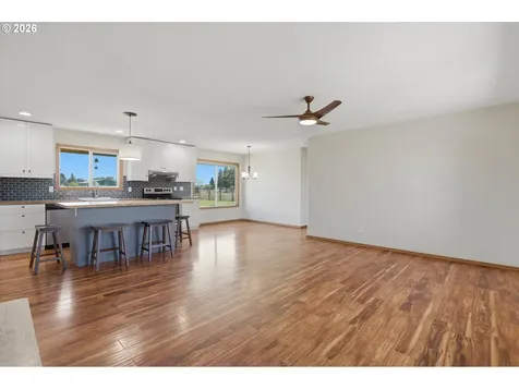 1270 NE Blossom Drive Mcminnville OR 97128