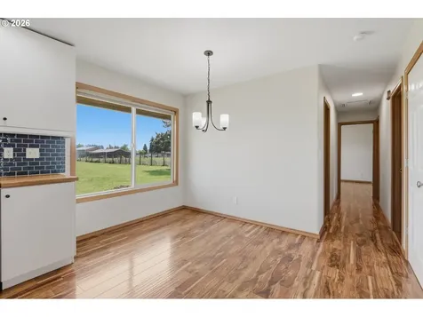 1270 NE Blossom Drive Mcminnville OR 97128
