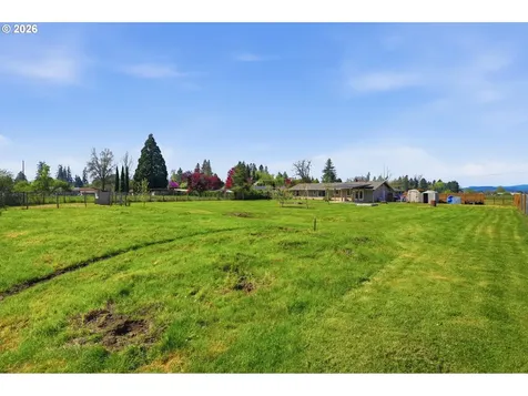 1270 NE Blossom Drive Mcminnville OR 97128
