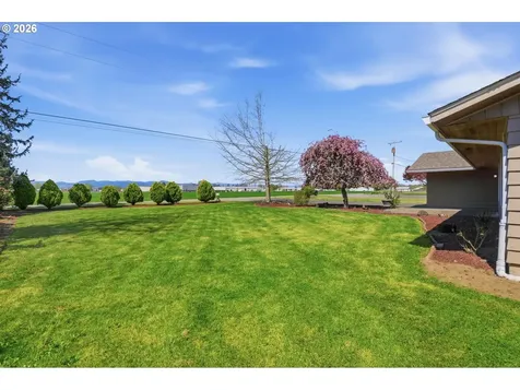 1270 NE Blossom Drive Mcminnville OR 97128