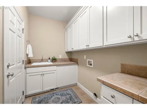1465 NE 15th Avenue Canby OR 97013