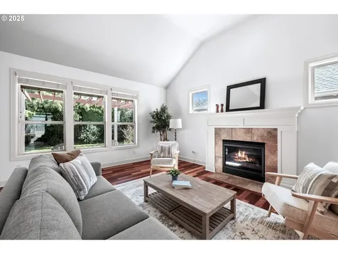1465 NE 15th Avenue Canby OR 97013