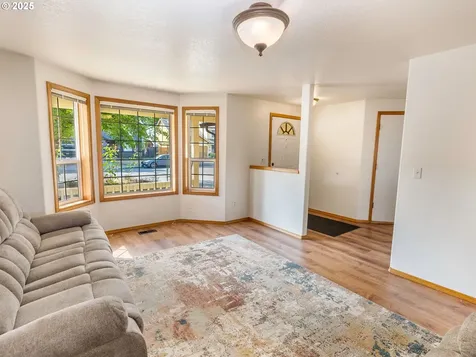 2907 NE 166th Place Vancouver WA 98682