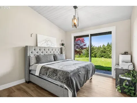 18600 NW Meadow Lake Road Yamhill OR 97148