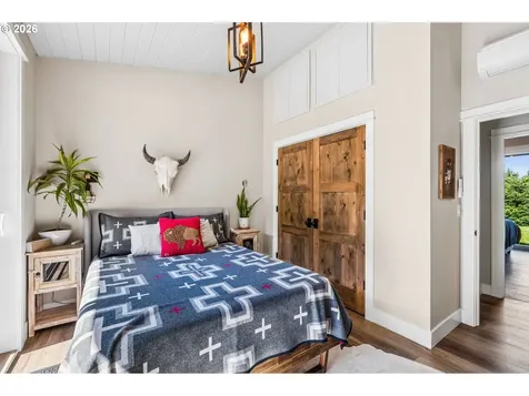 18600 NW Meadow Lake Road Yamhill OR 97148