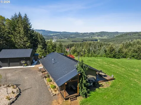 18600 NW Meadow Lake Road Yamhill OR 97148