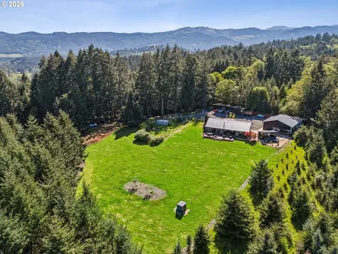 18600 NW Meadow Lake Road Yamhill OR 97148