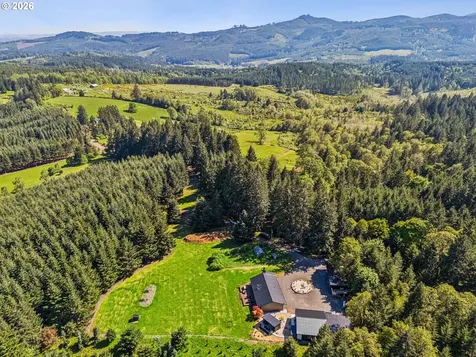 18600 NW Meadow Lake Road Yamhill OR 97148