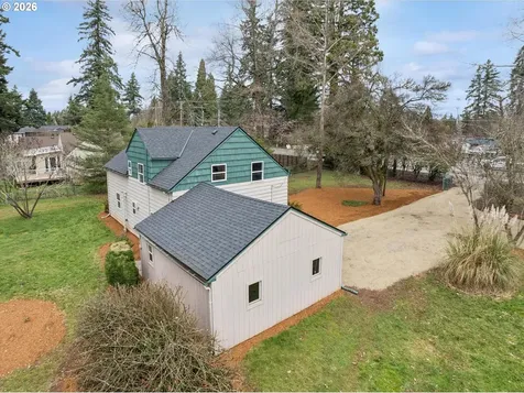 20085 Highway 213 Oregon City OR 97045