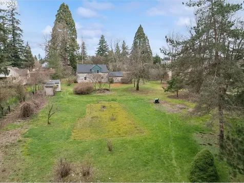 20085 Highway 213 Oregon City OR 97045