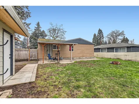 15760 SE Rainier Avenue Clackamas OR 97015