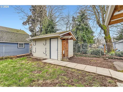 15760 SE Rainier Avenue Clackamas OR 97015