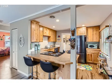 15760 SE Rainier Avenue Clackamas OR 97015