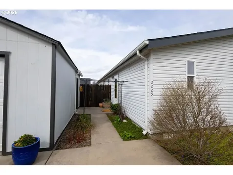 2225 Terra Lea Court La Grande OR 97850