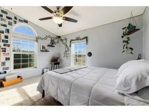 1073 NW Cypress Street Mcminnville OR 97128