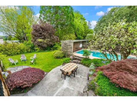 9925 SW 59th Avenue Portland OR 97219