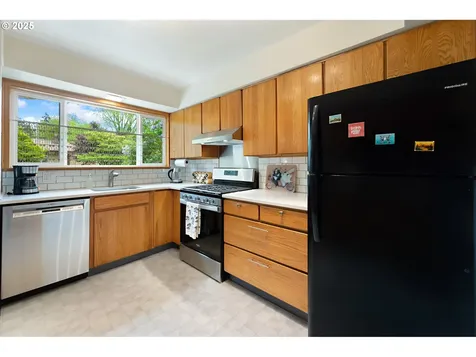 9925 SW 59th Avenue Portland OR 97219