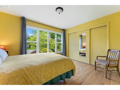9925 SW 59th Avenue Portland OR 97219