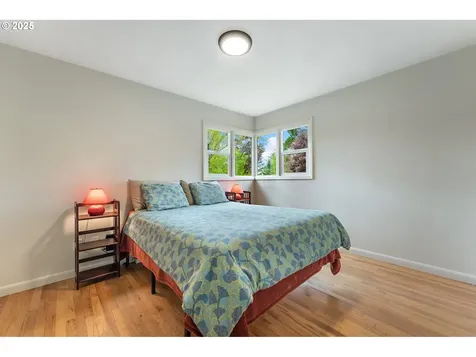 9925 SW 59th Avenue Portland OR 97219
