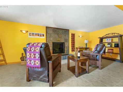 9925 SW 59th Avenue Portland OR 97219