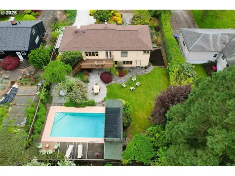 9925 SW 59th Avenue Portland OR 97219