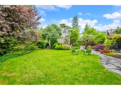 9925 SW 59th Avenue Portland OR 97219
