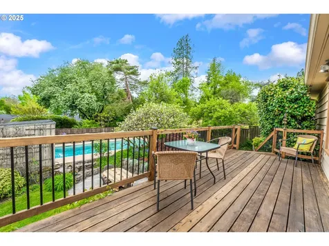 9925 SW 59th Avenue Portland OR 97219