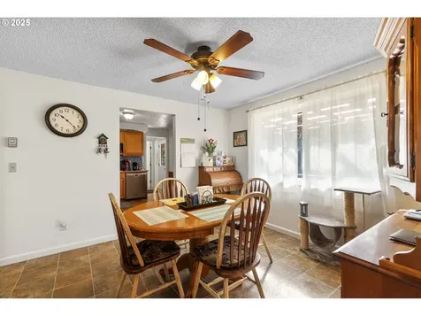 15713 SE 2nd Street Vancouver WA 98684