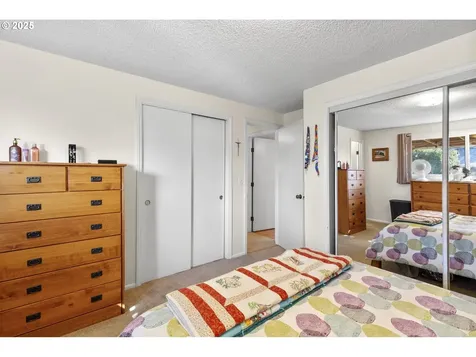 15713 SE 2nd Street Vancouver WA 98684