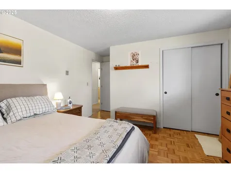 15713 SE 2nd Street Vancouver WA 98684
